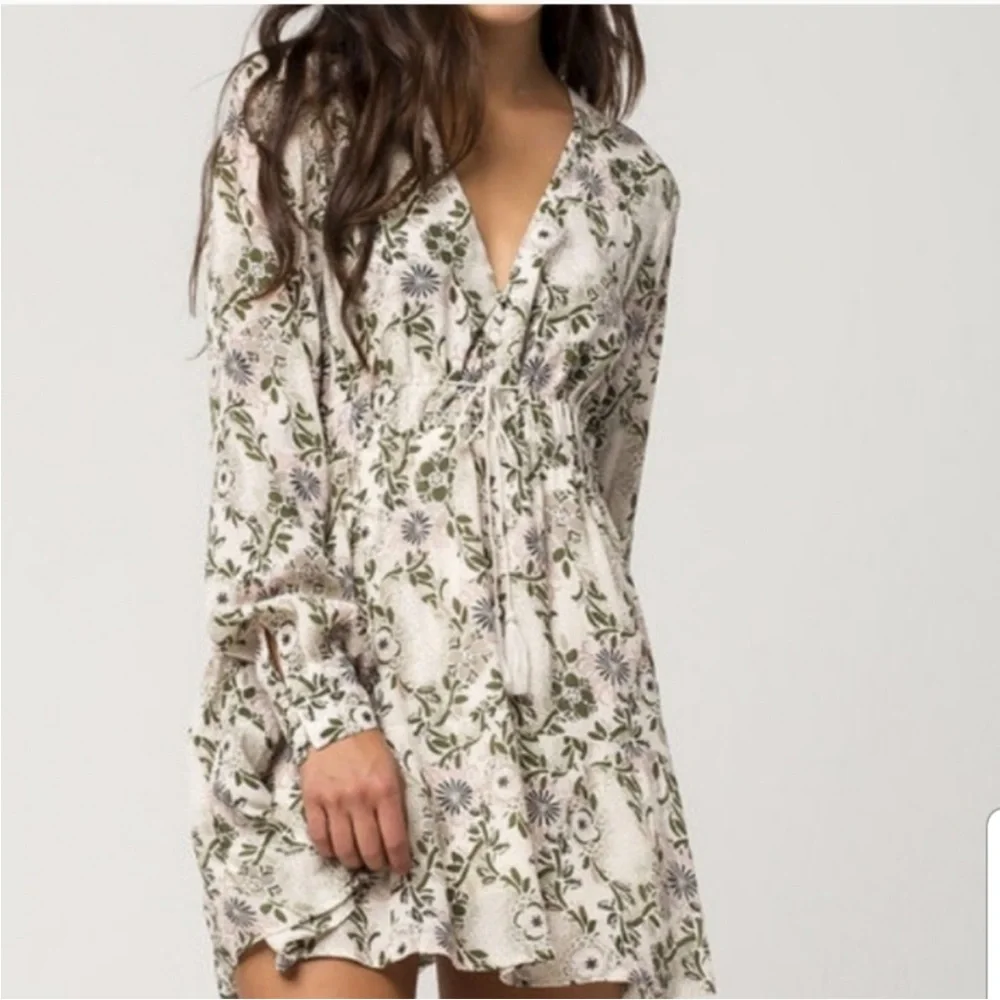 FREE PEOPLE Stealing Fire Mini Dress In Ivory Green Combo floral boho Sz Small